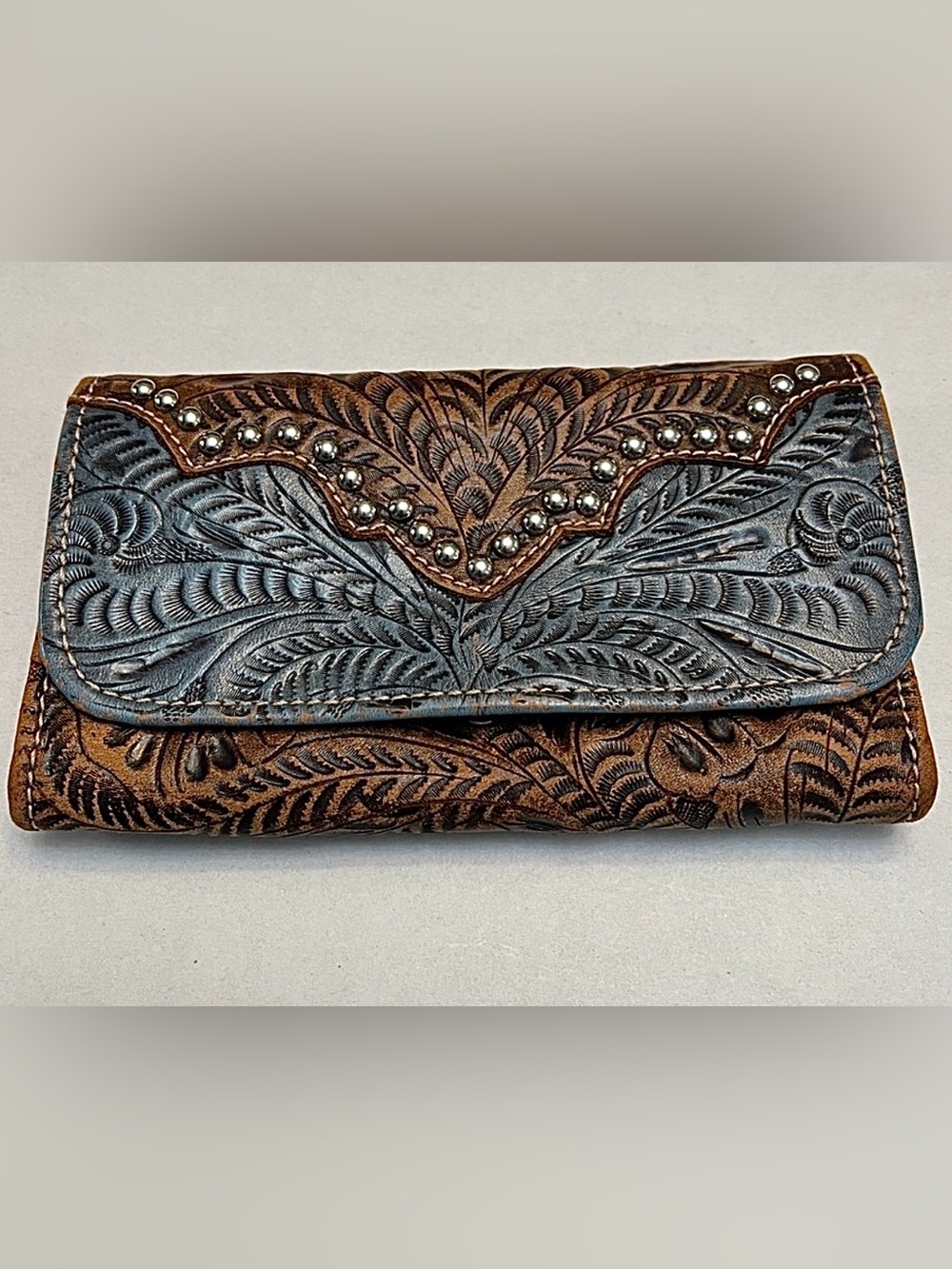 AMERICAN WEST TWO TONE TOOLED LEATHER STUDDED TRIFOLD WALLET BLUE BROWN